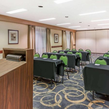 Baymont By Wyndham Greensburg Esterno foto