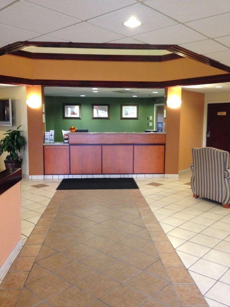 Baymont By Wyndham Greensburg Esterno foto