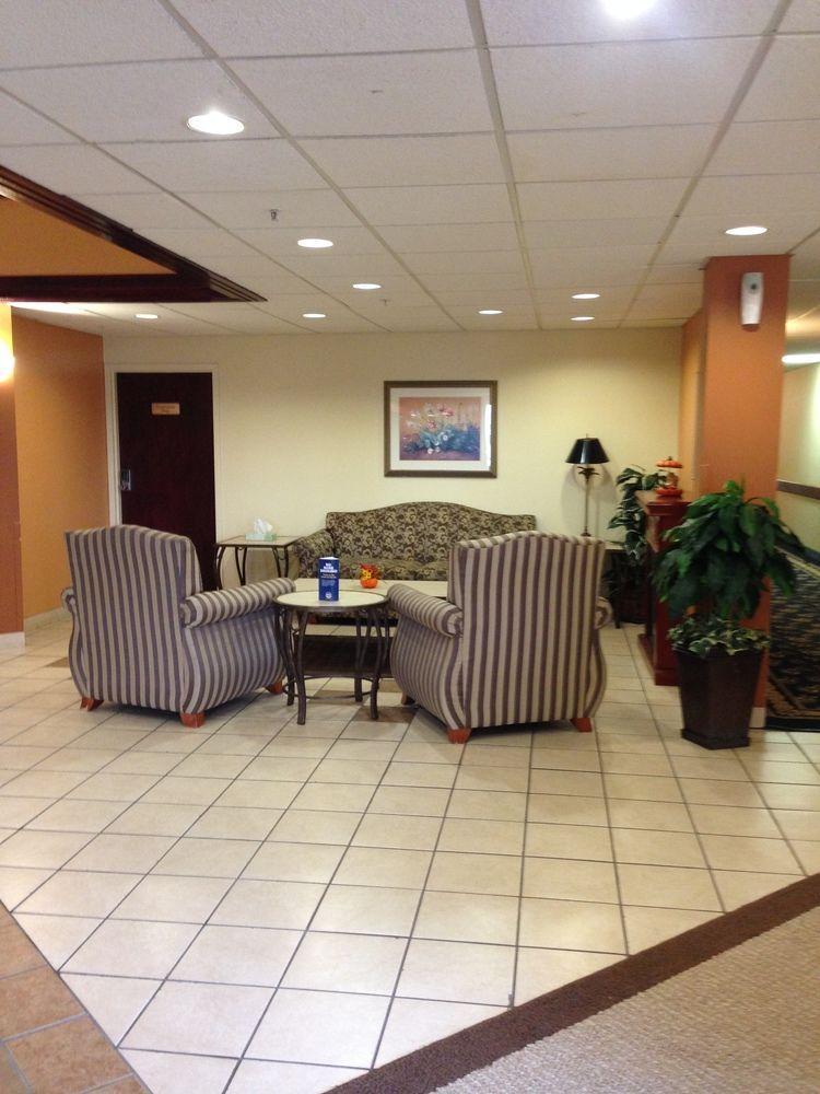 Baymont By Wyndham Greensburg Esterno foto